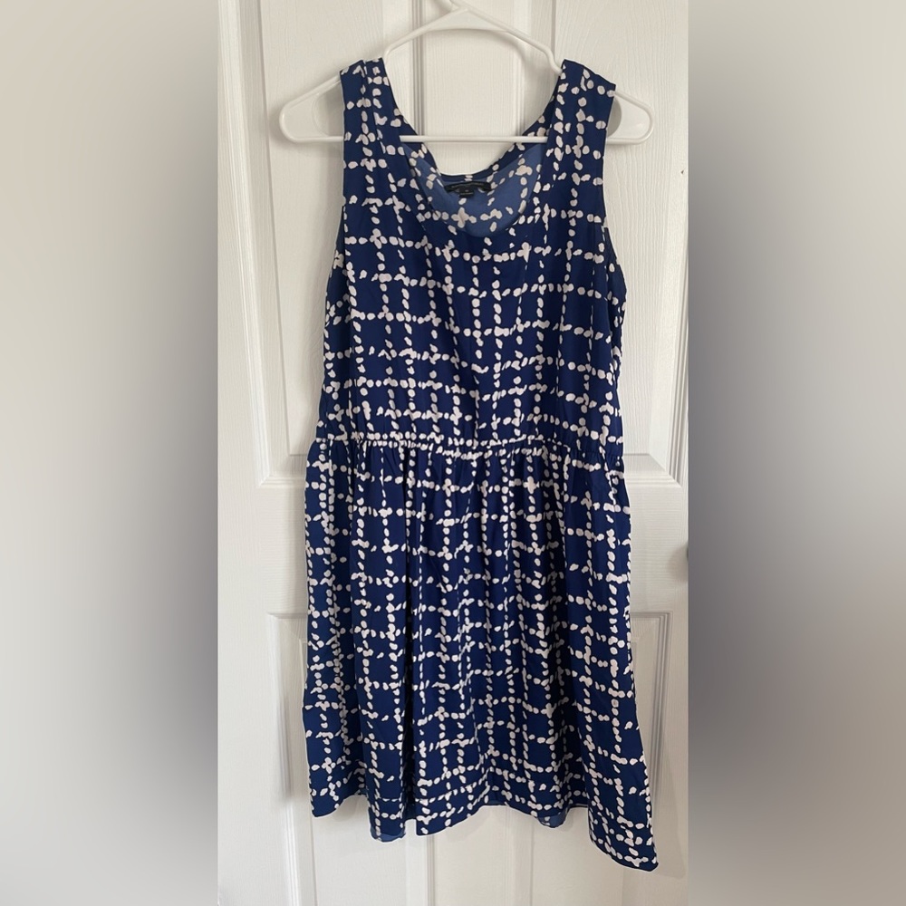 Banana Republic blue and white dress in a size 12.